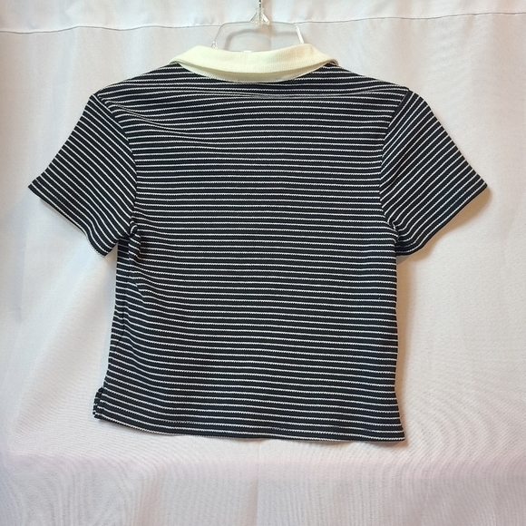 Atelier by Kirious Women's Black and White Striped Zip Up Crop Top - Picture 2 of 3